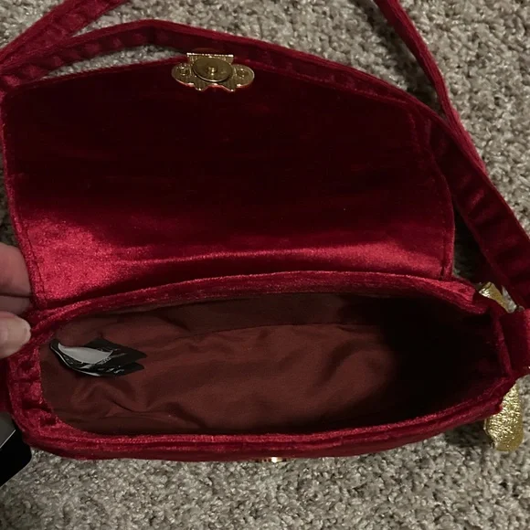 Disney Red Quilted velvet Crossbody Bag with Gold Bow Bag Charm - Picture 5 of 8